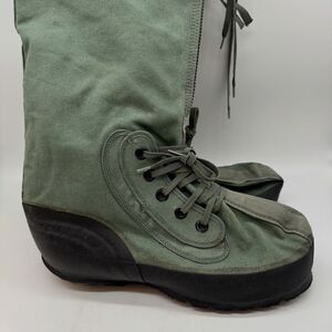 Vintage 80s Air Force Extreme Cold Weather Boots N-1B Medium Mukluks Socks USAF